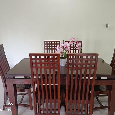 Homestay Yasmeen Маранг Экстерьер фото